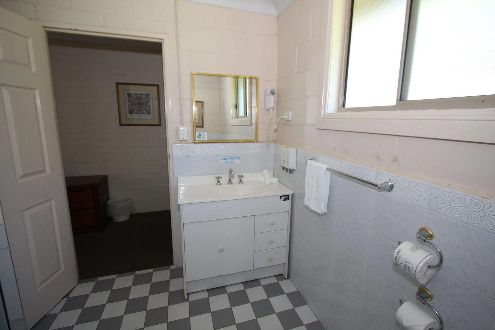 Picton Valley Motel Australia Bagian luar foto